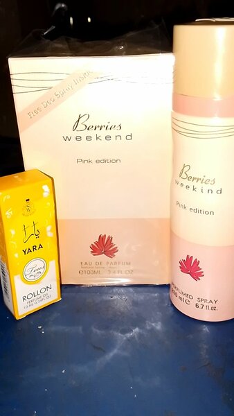 Combo of berries weekend perfume ,body spray and oil perfume