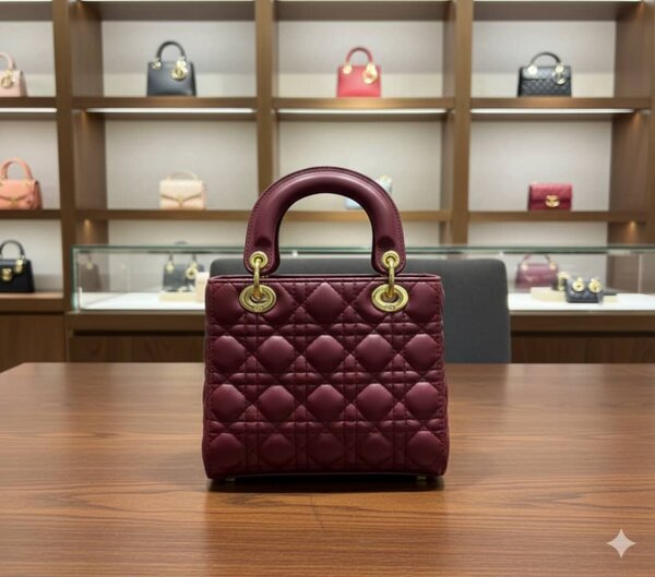 Sac à main matelassé bordeaux