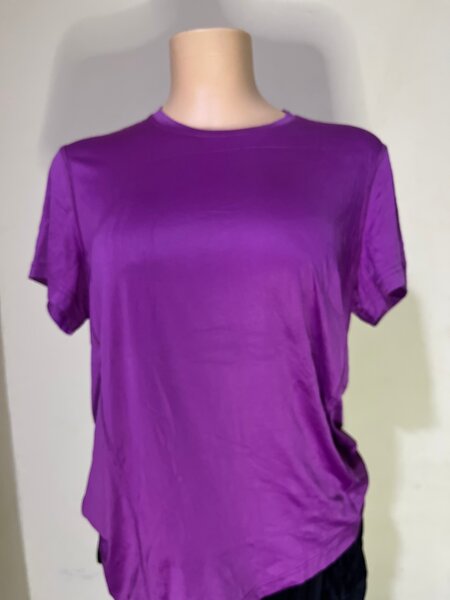 T-shirt violette unisexe