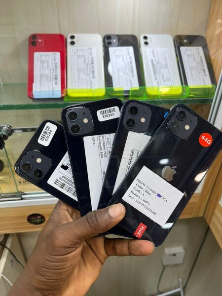 iPhone 12 simple Quasi neuf