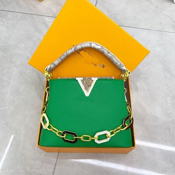 Sac à main vert élégant