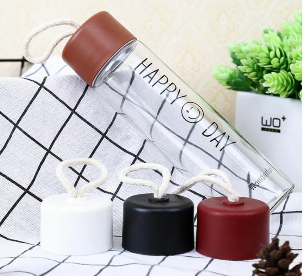 Bouteille d'eau en verre stylée