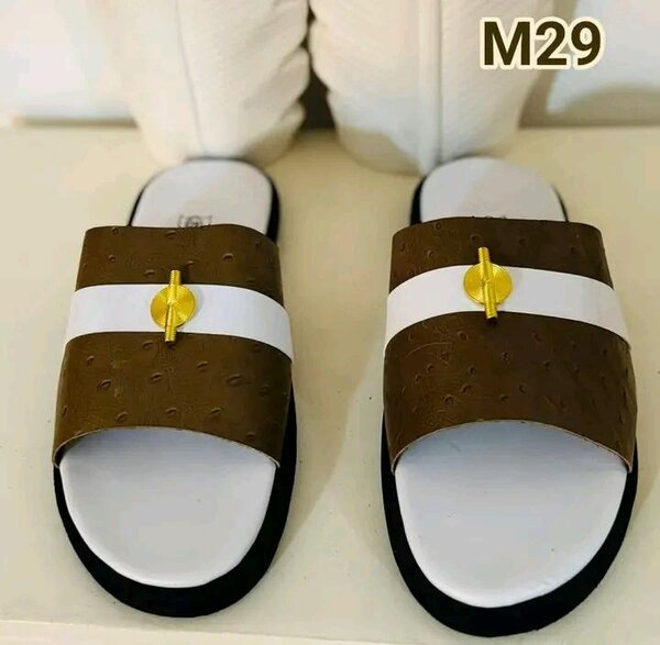 Pantoufles élégantes en cuir unisexe