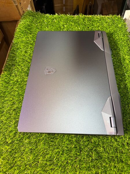 MSI GAMING GRAPHICS INTEL CORE i9 Ram 32GB SSD 1TB RTX 3060.