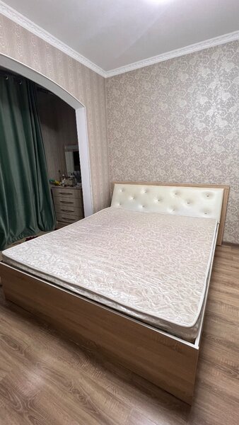 Спальный кровать