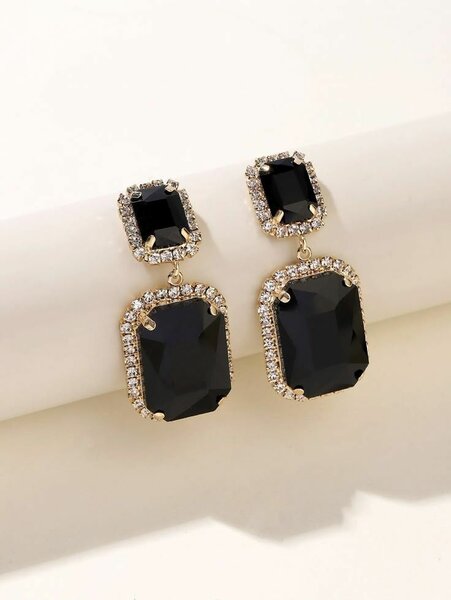 Artificial earrings