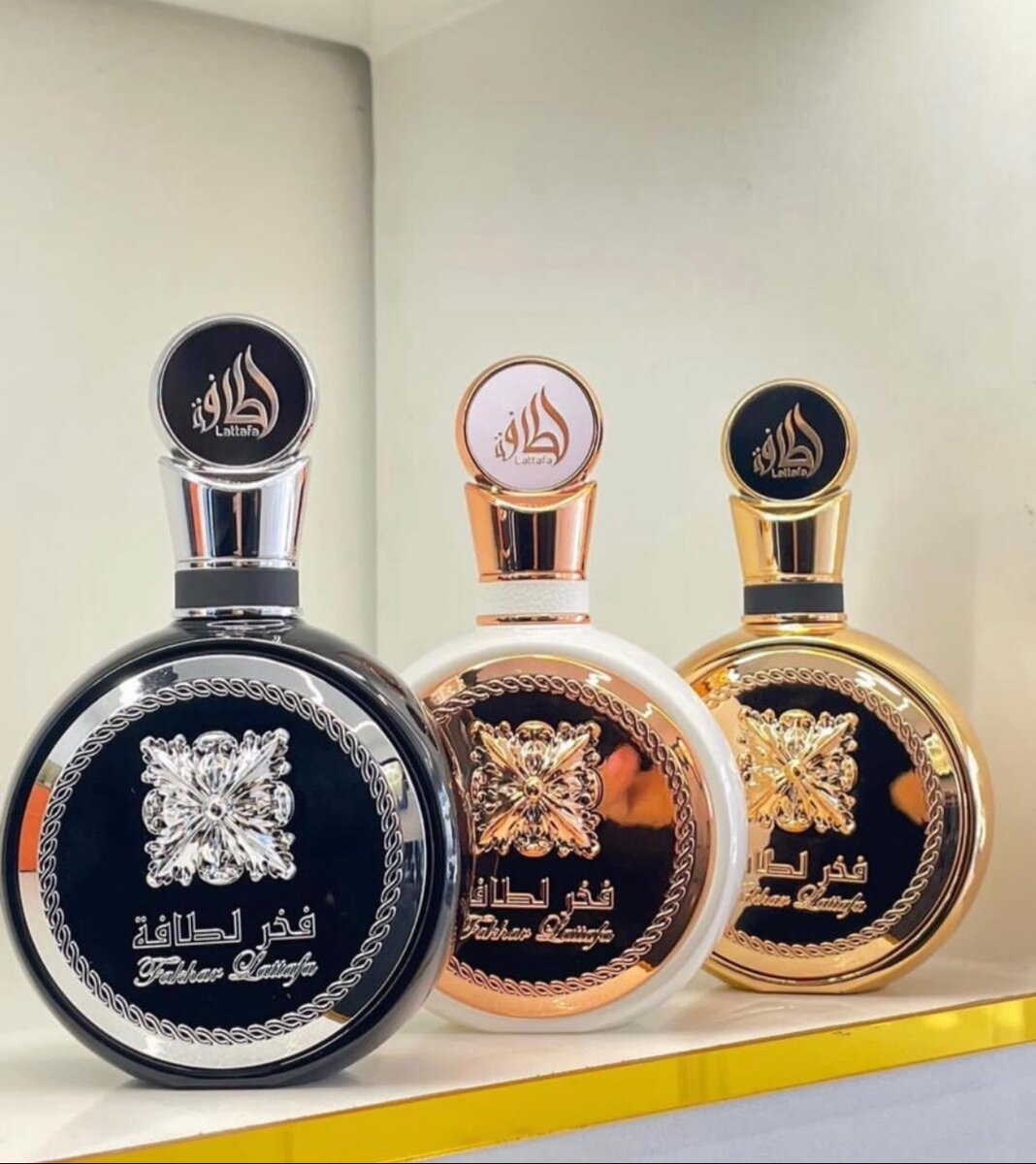 Fakhar available in all the types ( White , Gold and black )