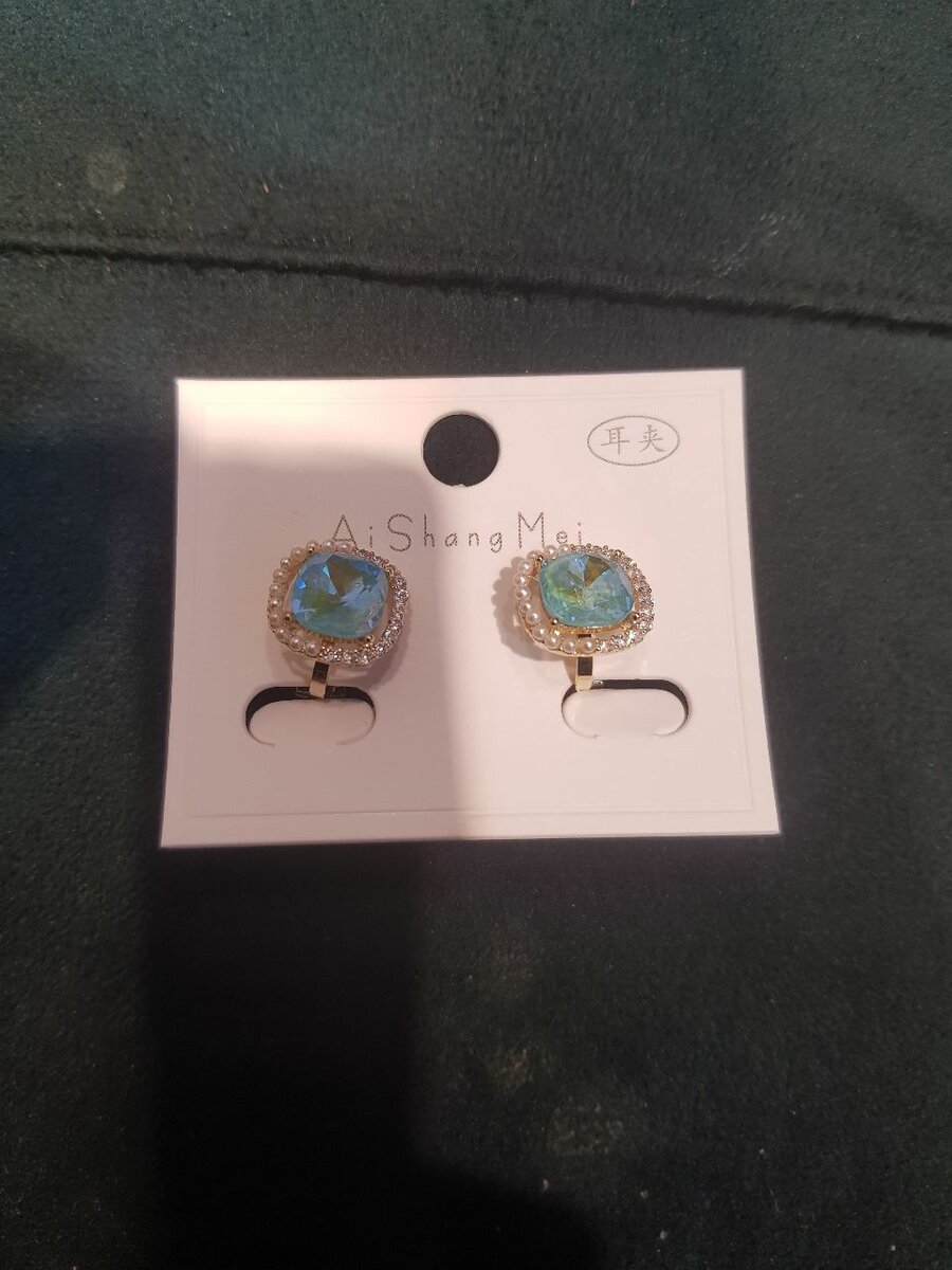 Earings