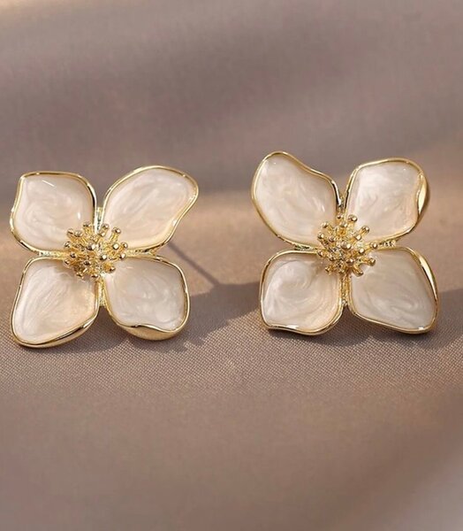 Boucles d'oreilles fleur perle