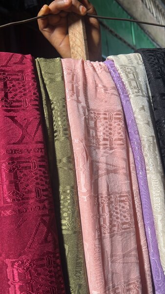 Écharpes colorées élégantes