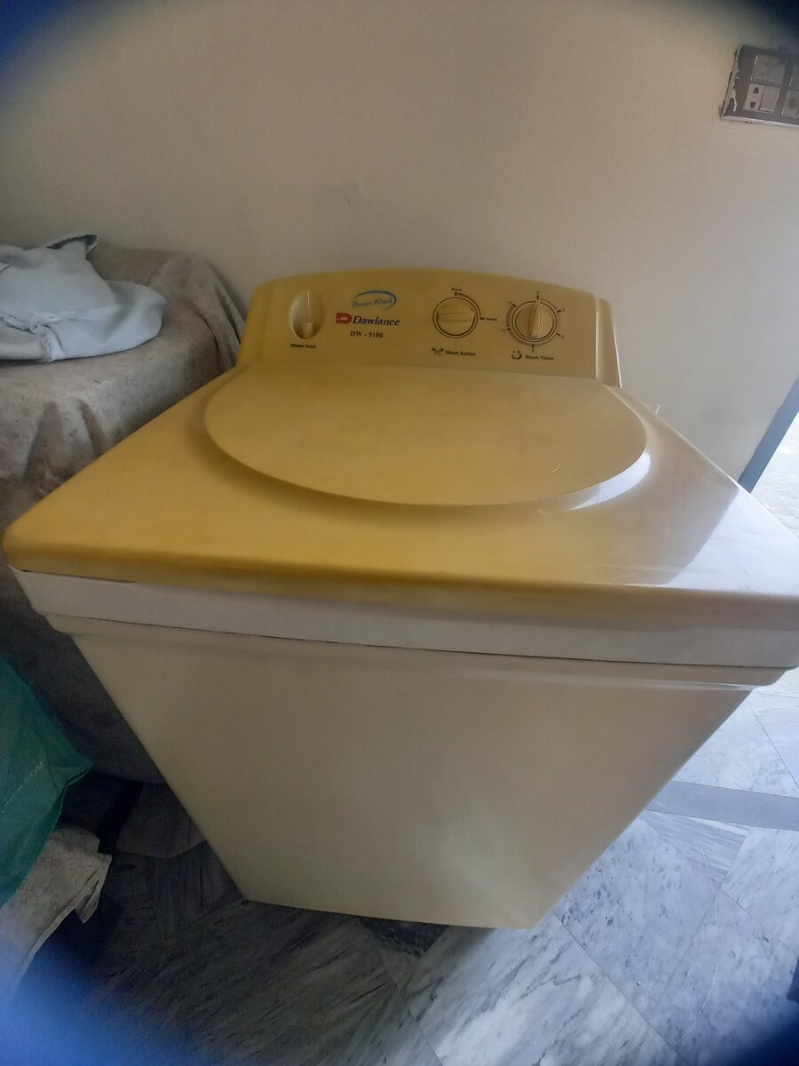 Dawlance washing machine.