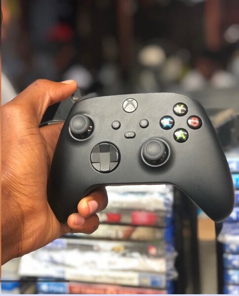 Wireless Gaming Controller