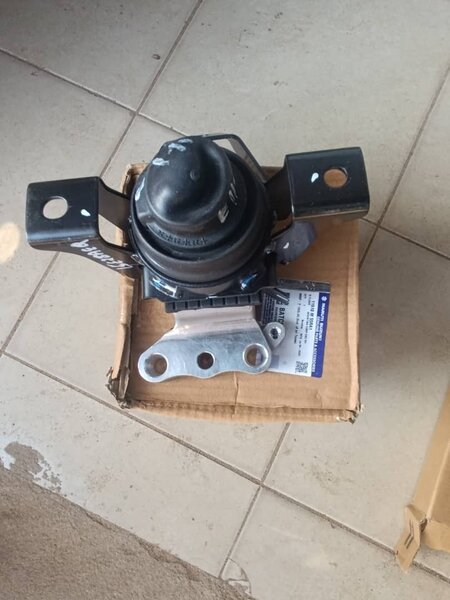 Patte de moteur Suzuki Dzire