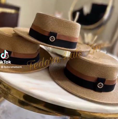 Chapeaux drapés pour femmes