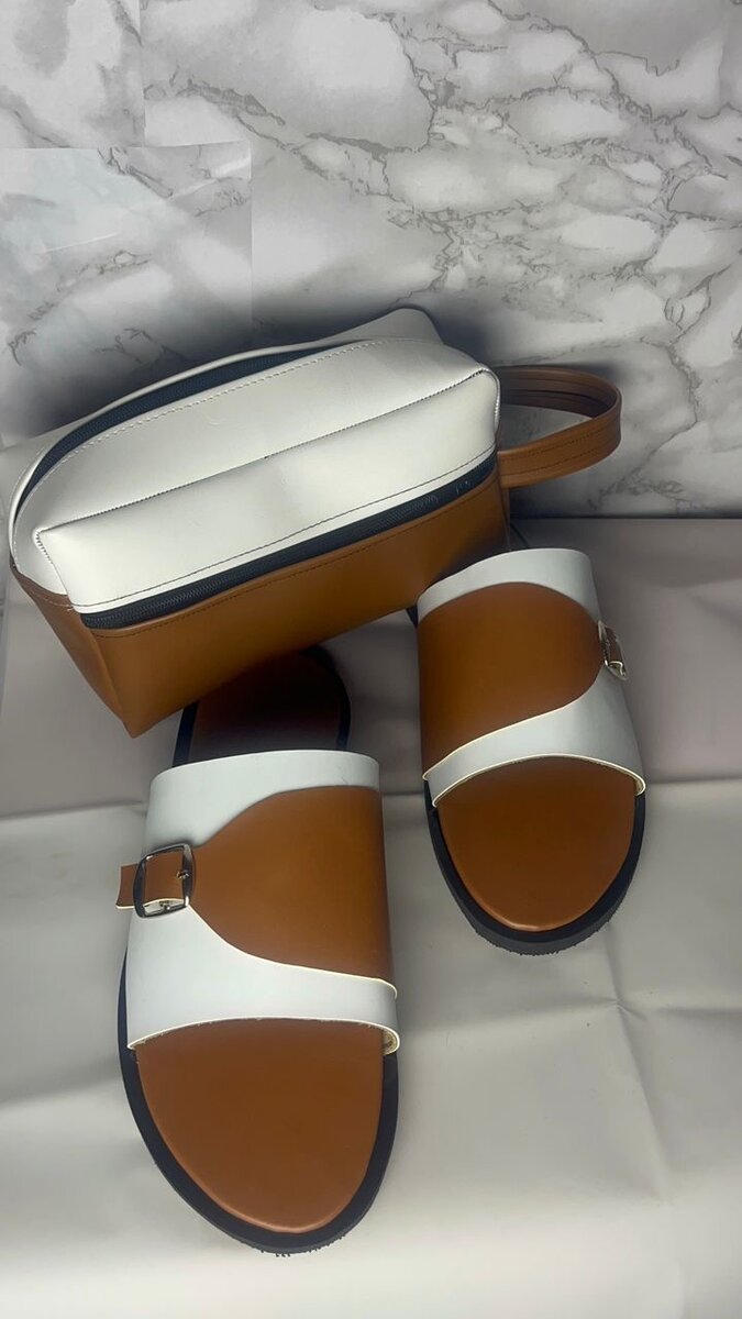 Sandales élégantes avec pochette