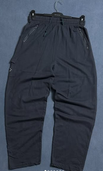 Cargo sweatpants size: waist MS / length 42 (