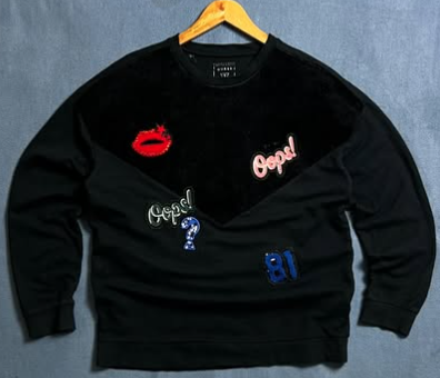 GUESS Oops Crewneck sweater with fur size : M