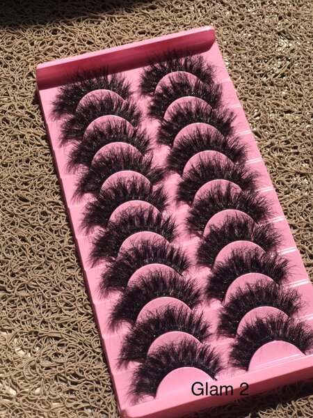 Fluffy cat eye lashes