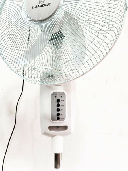 Ventilateur rechargeable 16