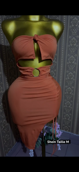 Robe Shein courte et élégante taille M