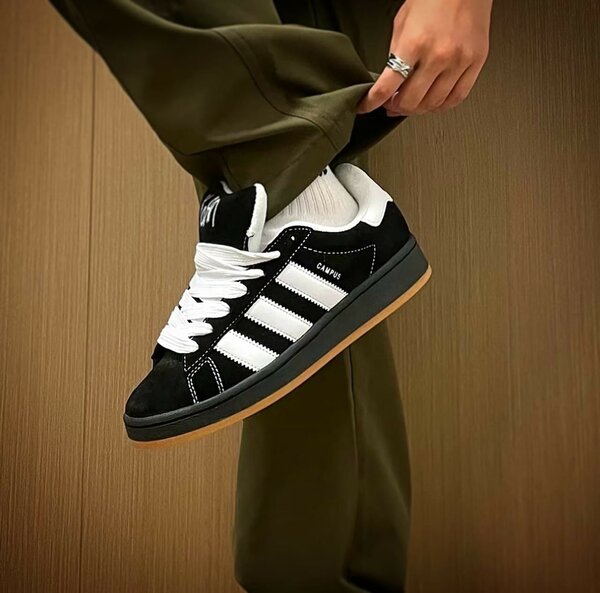 Baskets noires élégantes