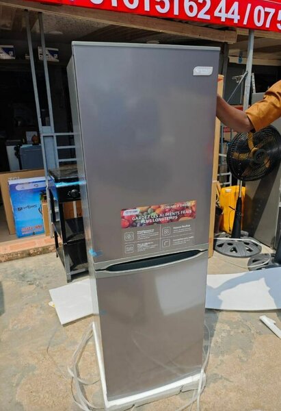 Réfrigérateur Combiné Moderne