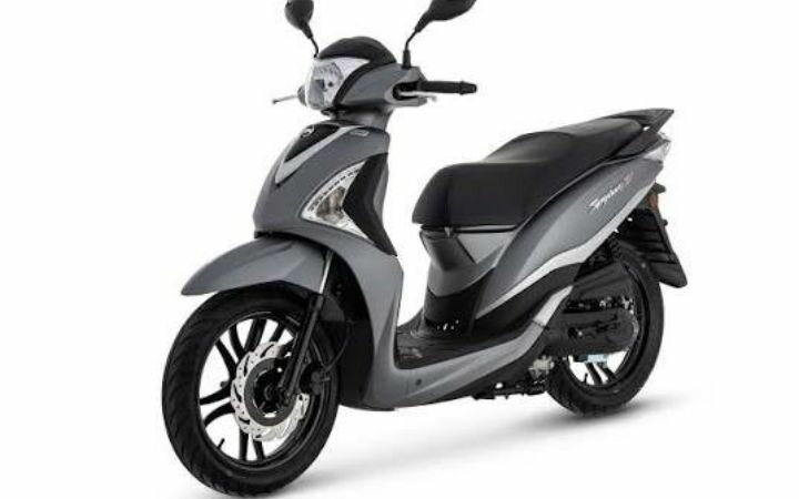 Scooter moderne et élégant