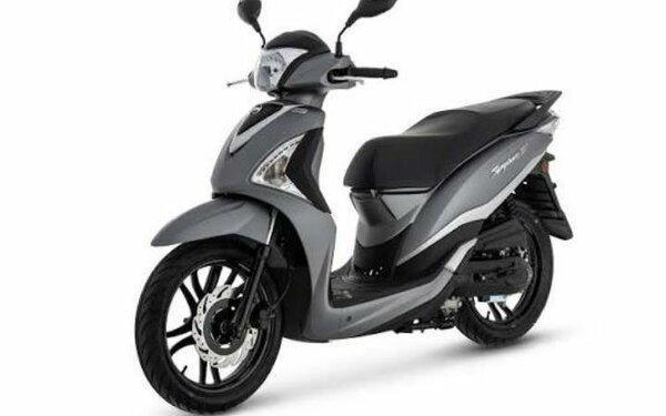 Scooter moderne et élégant