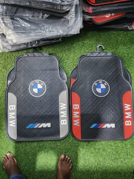 Tapis de voiture de marque de voiture