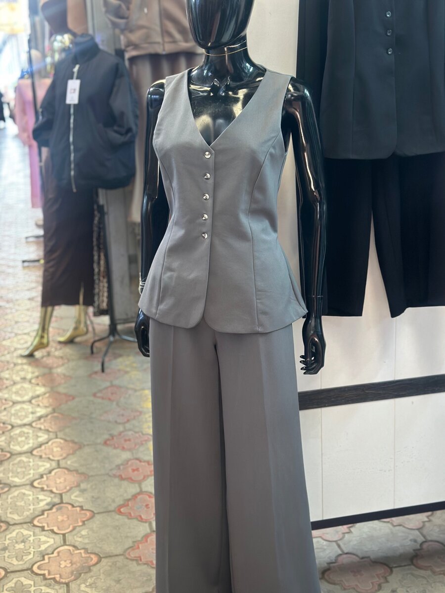 Двойка с жилеткой