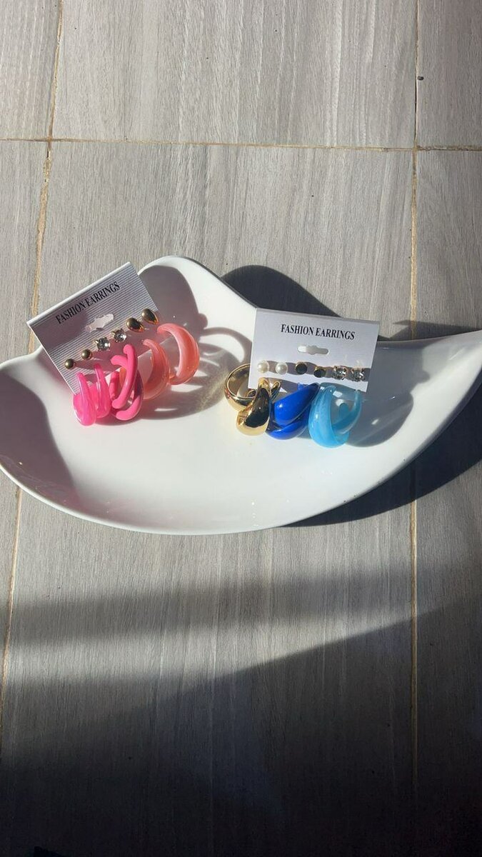 Ladies earrings