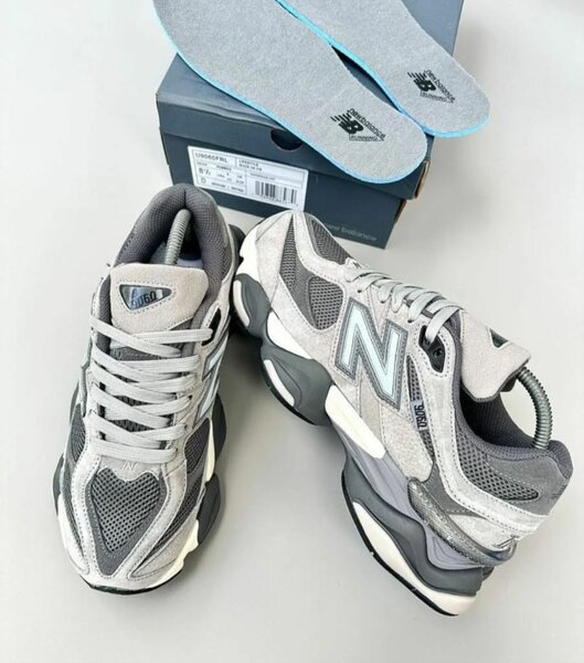 NEW BALANCE CLASSIC