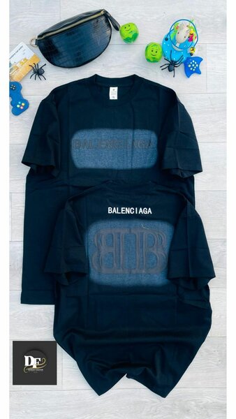 T-shirts modernes imprimés