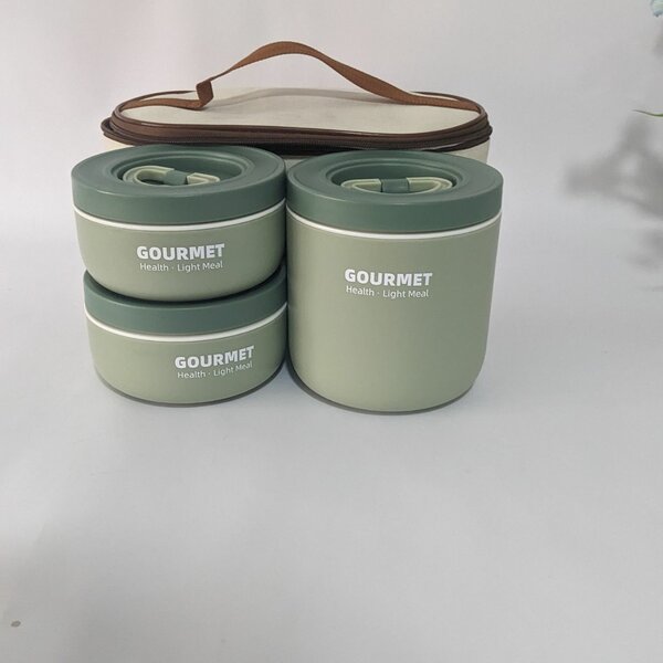 Insulated food storage box