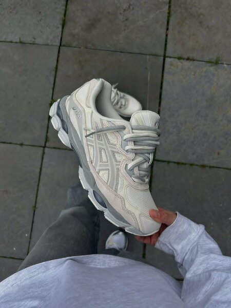 Baskets Asics New York