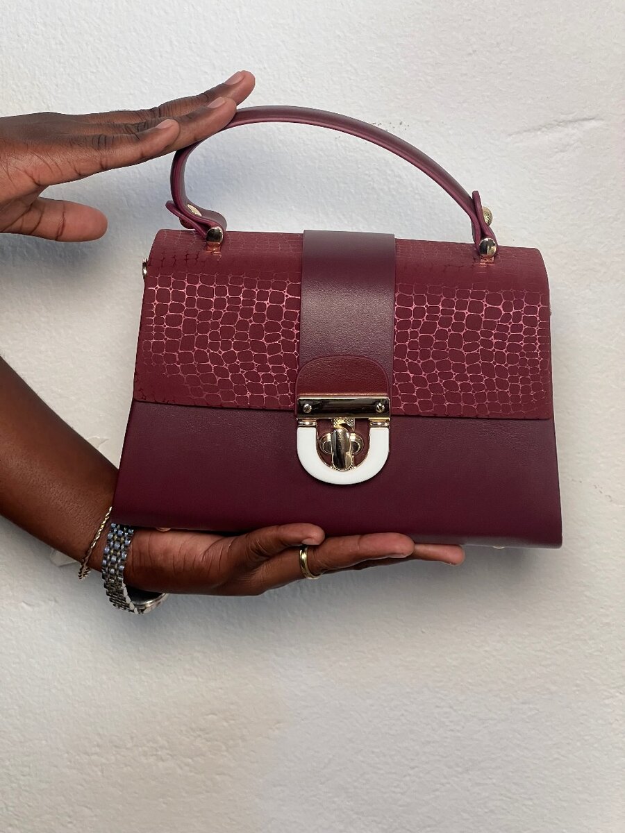 Sac à main élégant en cuir