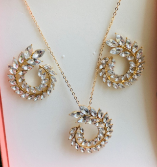 Necklace with earrings