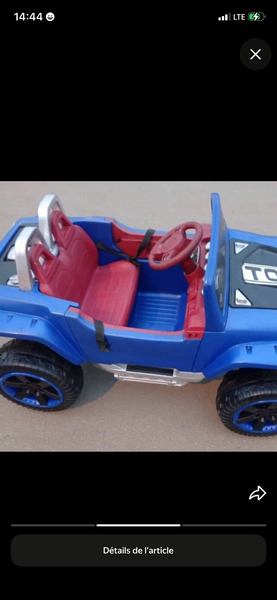 Voiture électrique enfant bleue