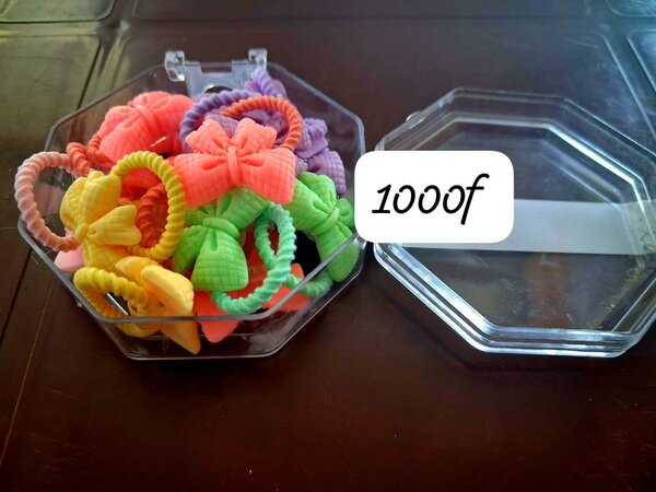 Pompom en boîte