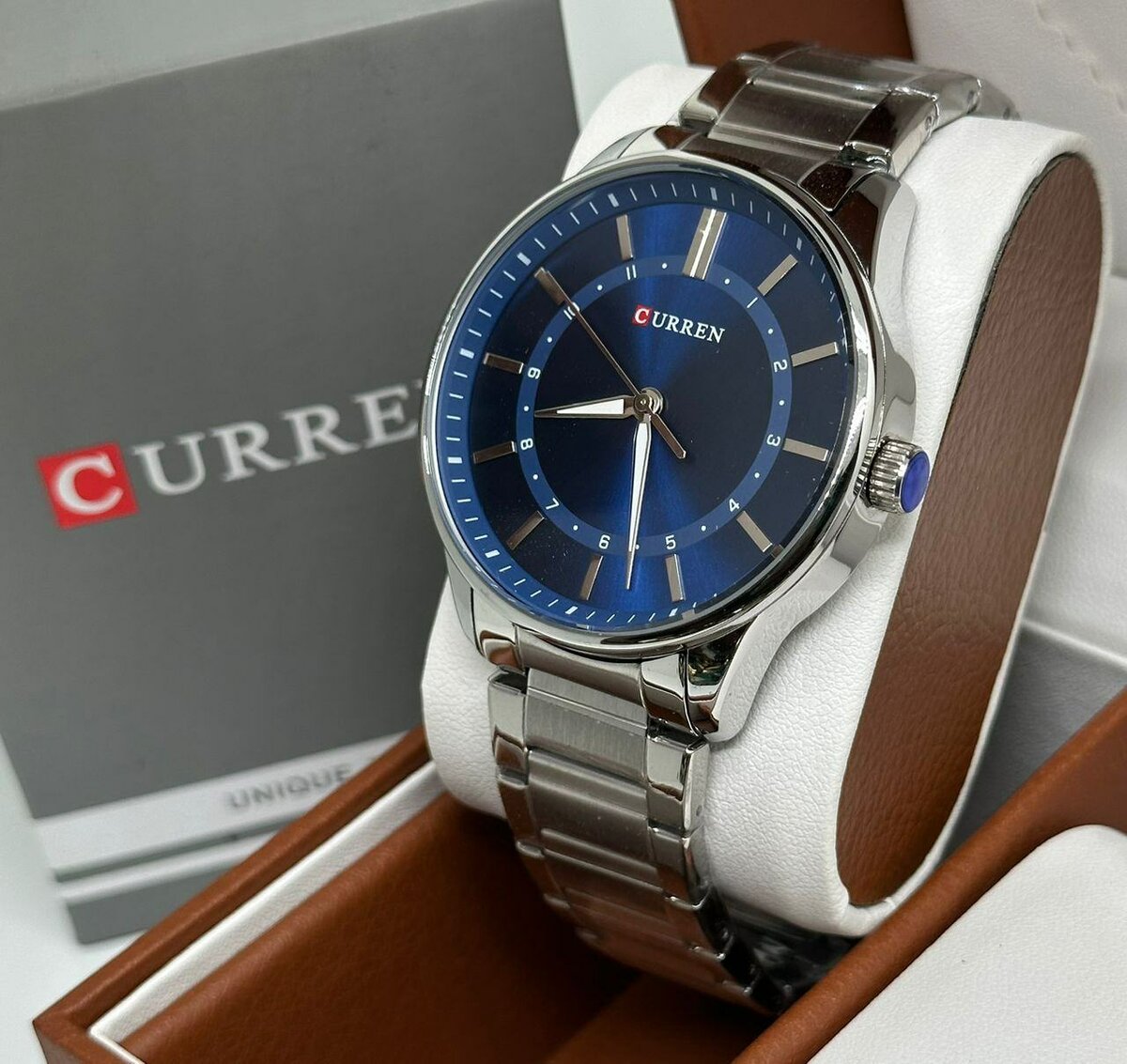 Montre CURREN