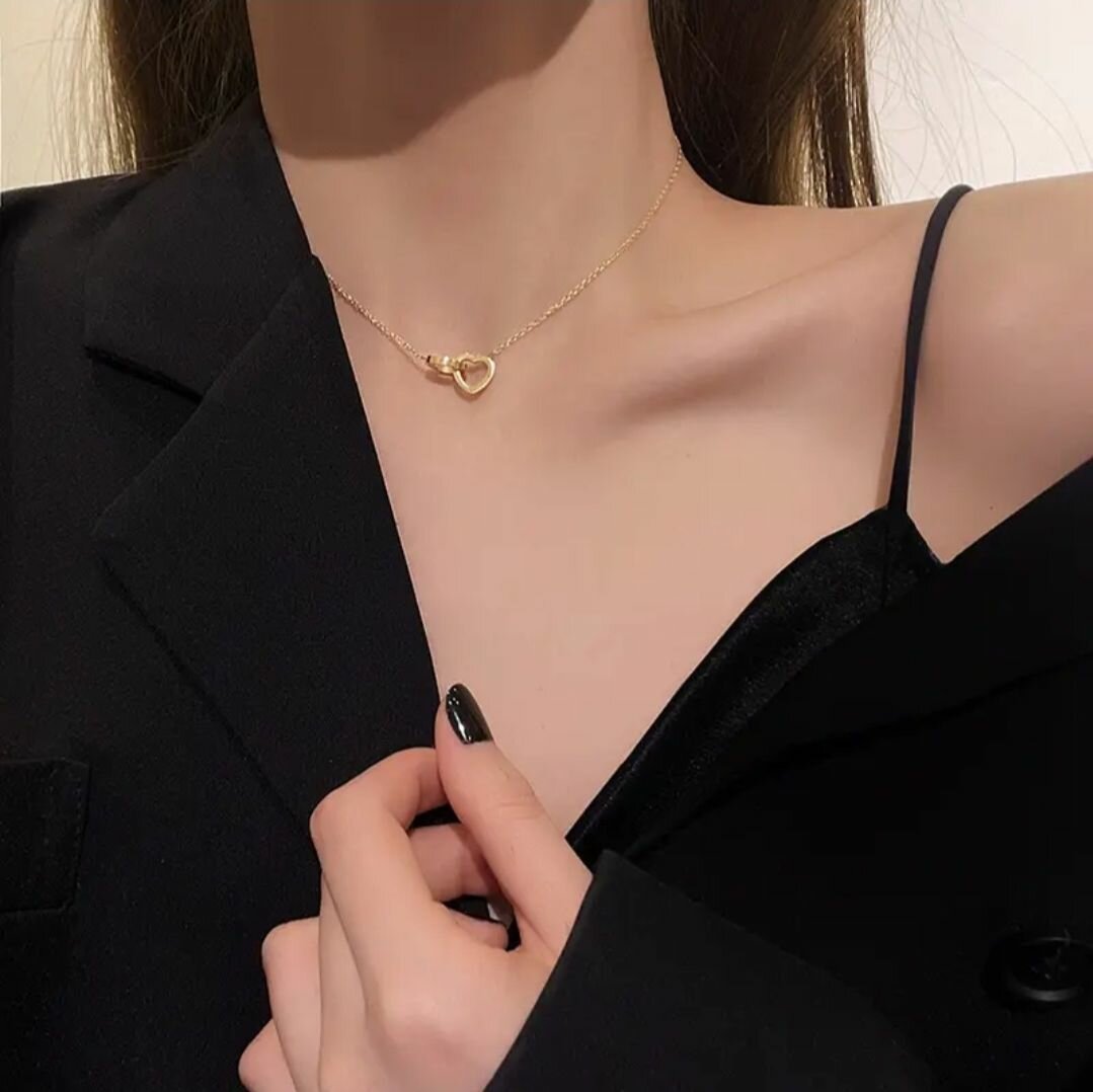 Elegant Heart Pendant Necklace