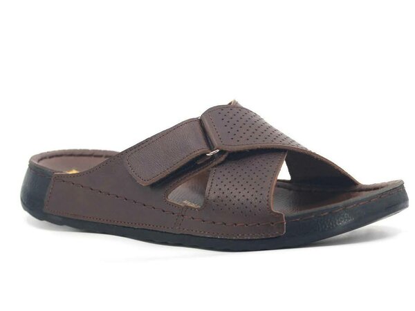 Sandales en cuir marron