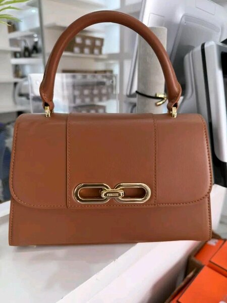 Sac à main élégant en cuir