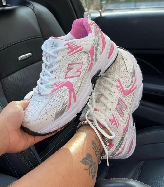New Balance 530 Blanc et Rose