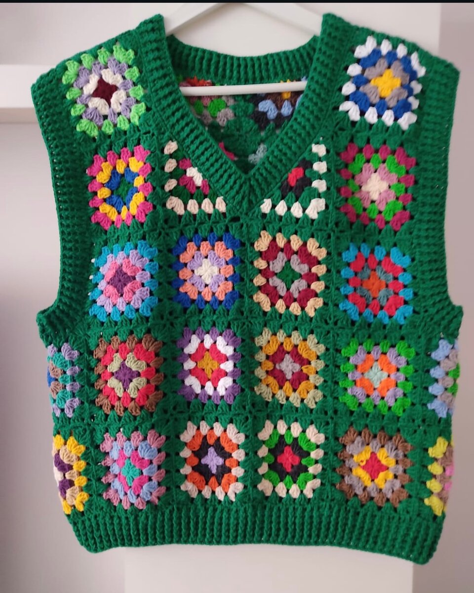 Gilet tricoté granny coloré