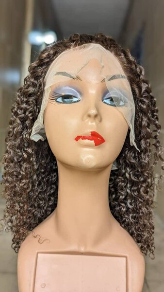 Perruques bouclé  double drown 100% humaine de couleur marro