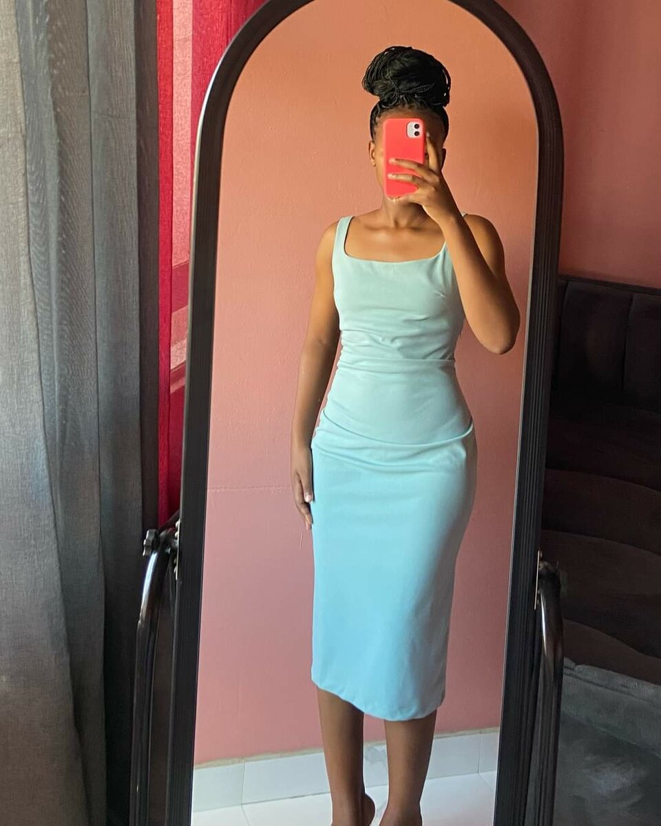 Dress Size S (UK 8/10)