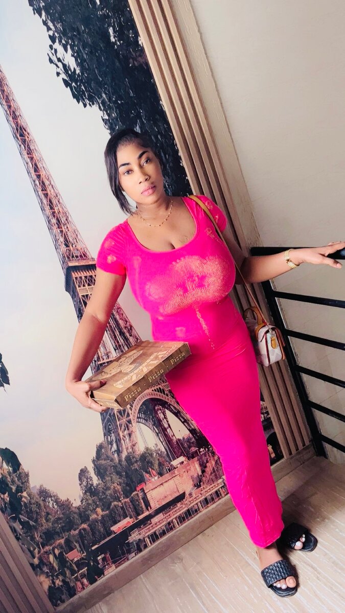 Robe rose élégante pour femmes