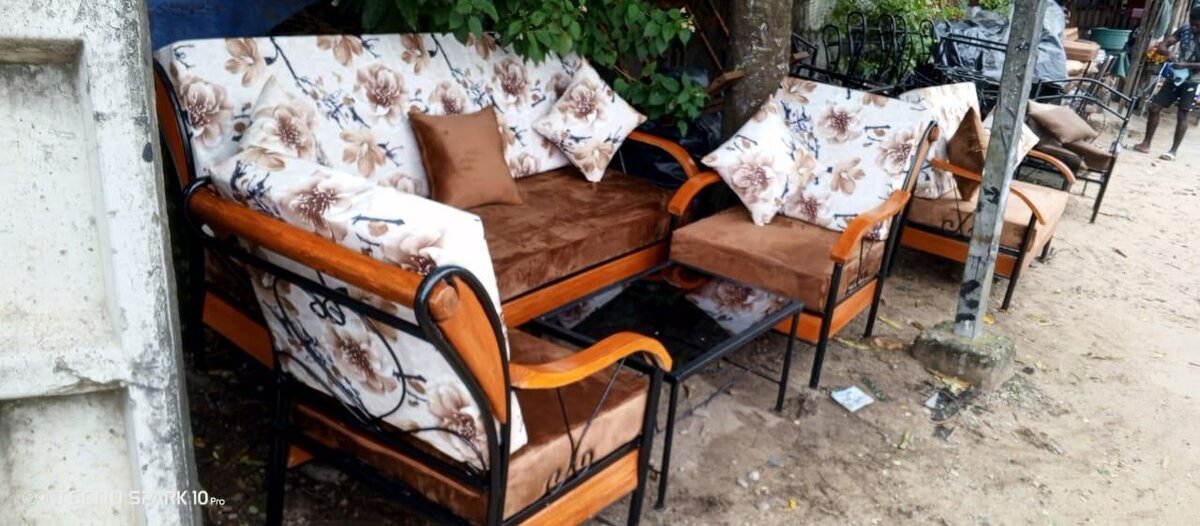 Fauteuil en fer forgé solide et confortable