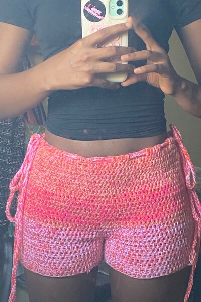Shorts en crochet colorés